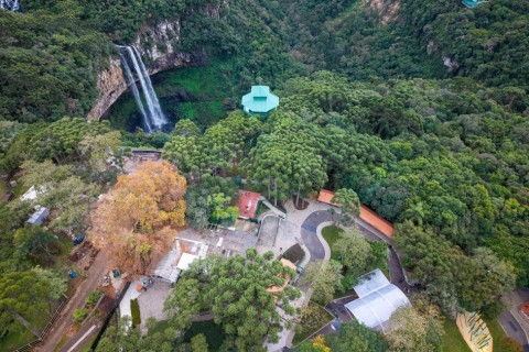 Parque do Caracol, em Canela, reabre ao público como opção de turismo de natureza e aventura na Serra Gaúcha