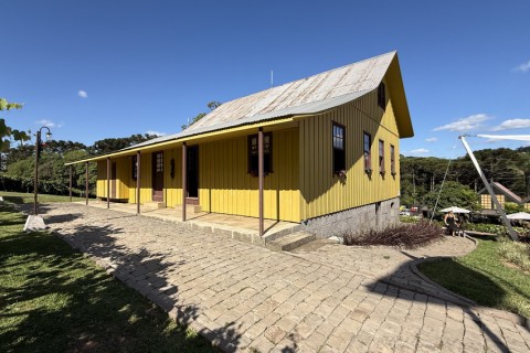 Sicredi Pioneira inaugura espaço de memória e cultura na Villa dei Troni, em Caxias do Sul