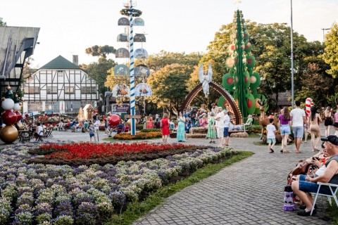 Magia do Natal embala Réveillon e marca a virada do ano  em Nova Petrópolis