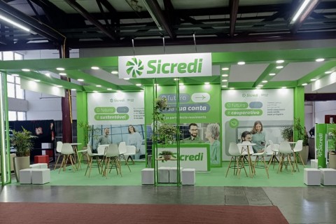 Sicredi Pioneira apresenta soluções financeiras para mobilidade elétrica na 3ª Electric Move