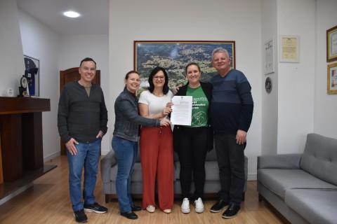 Administração Municipal firma Termo de Fomento com a Escola de Educação Infantil Construindo o Saber