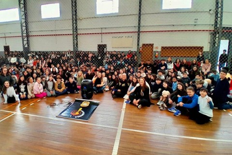 Polícia Civil realiza Papo de Responsa na Escola Presidente Vargas