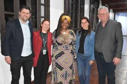 Nova Petrópolis promove a Feira do Livro e Abertura da Colheita do Mel das Melíponas de 15 a 19 de outubro.