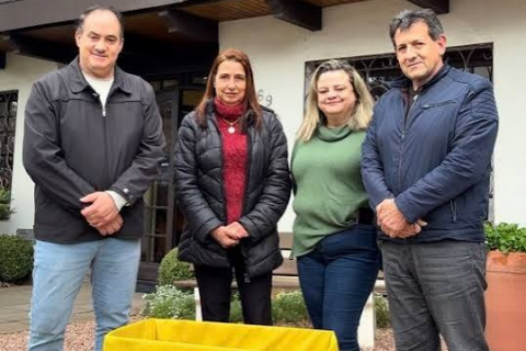 Um gesto que aquece vidas: Câmara lança Campanha do Agasalho